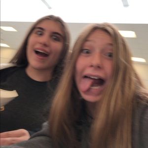 Meet your Posher, Lexi